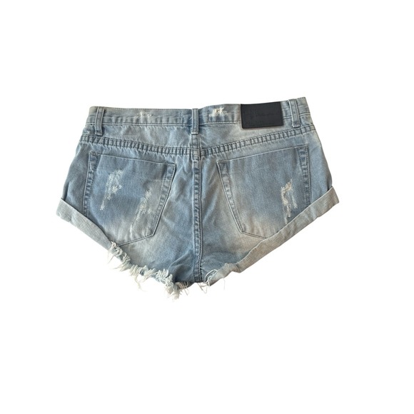 One Teaspoon Bandits Shorts Women Size 27 Distressed/Frayed Twisted Cuff Hem New - Picture 2 of 6